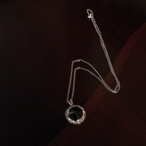 18” silvertone necklace w/ pendant in black/clear - Picture 2 of 5